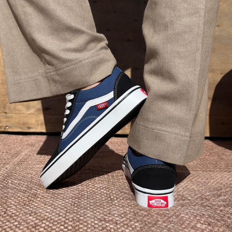 Vans Lacivert