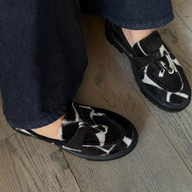 Milka Siyah Oxford Kadın Ayakkabı