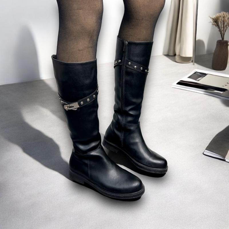 Kadın Uzun Aksesuarlı Siyah Çizme Bot