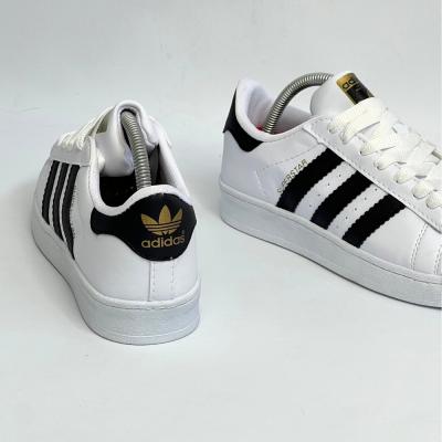 SuperStar Beyaz Siyah