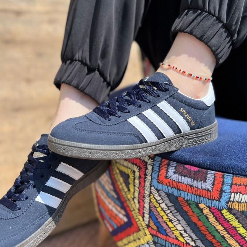 Spezial Lacivert Beyaz