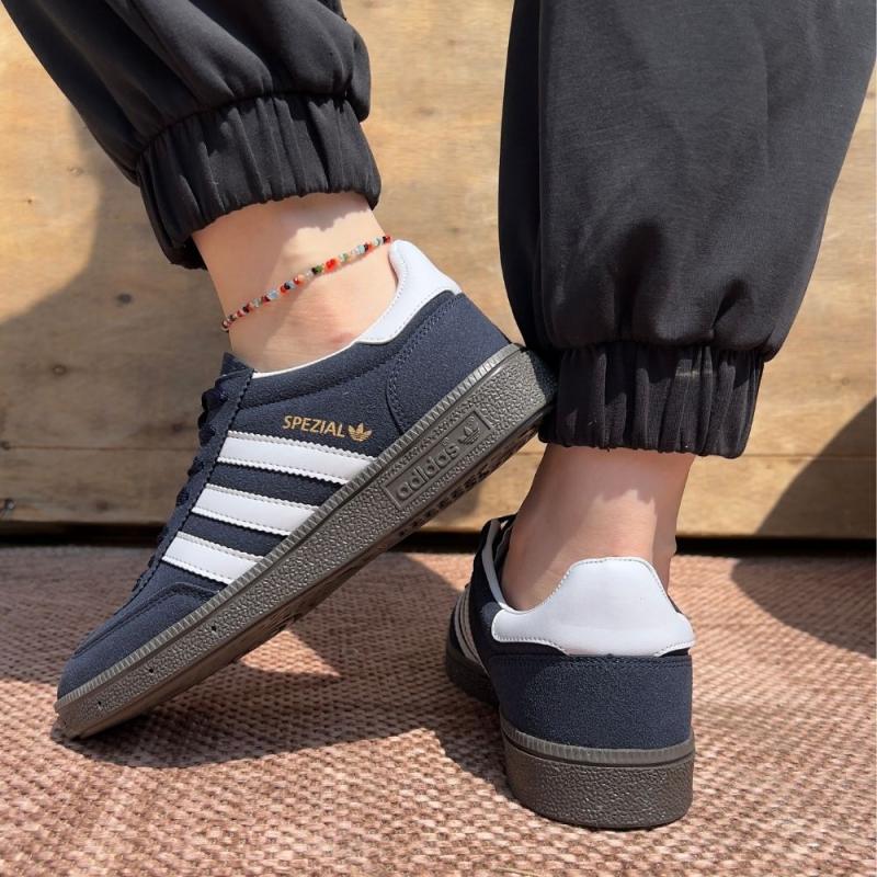 Spezial Lacivert Beyaz