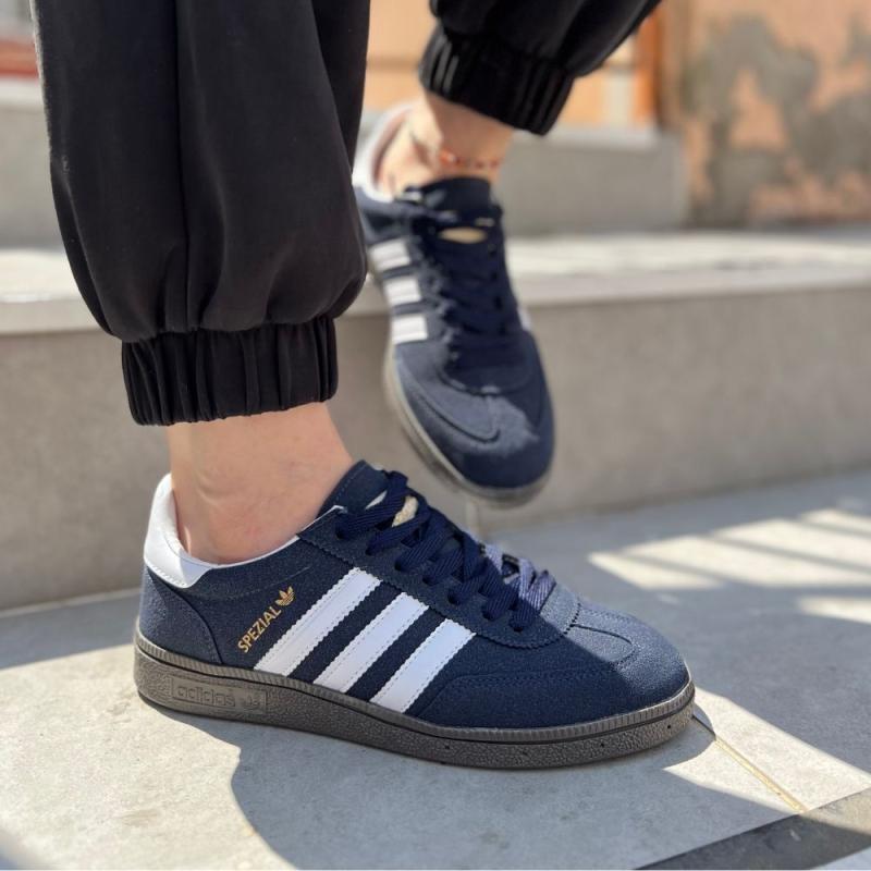 Spezial Lacivert Beyaz