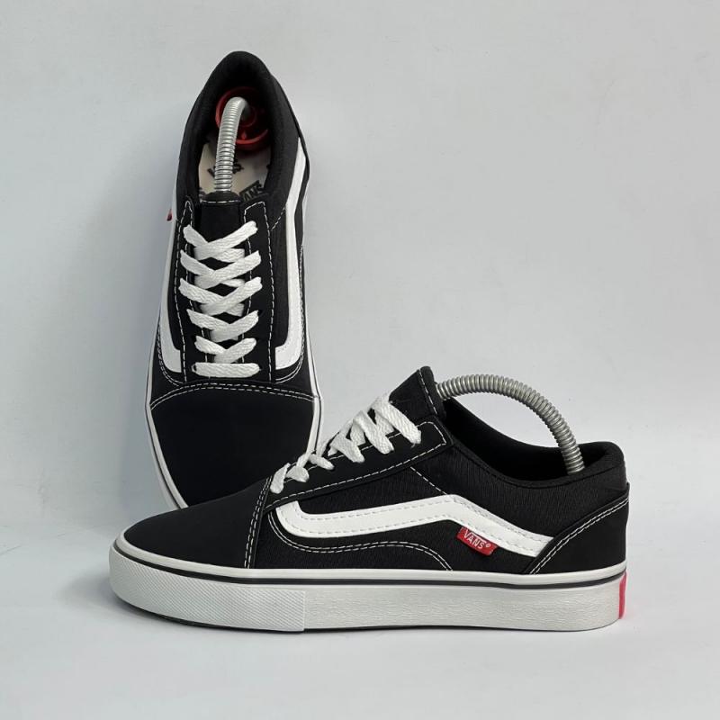 Vans Kısa Siyah Beyaz